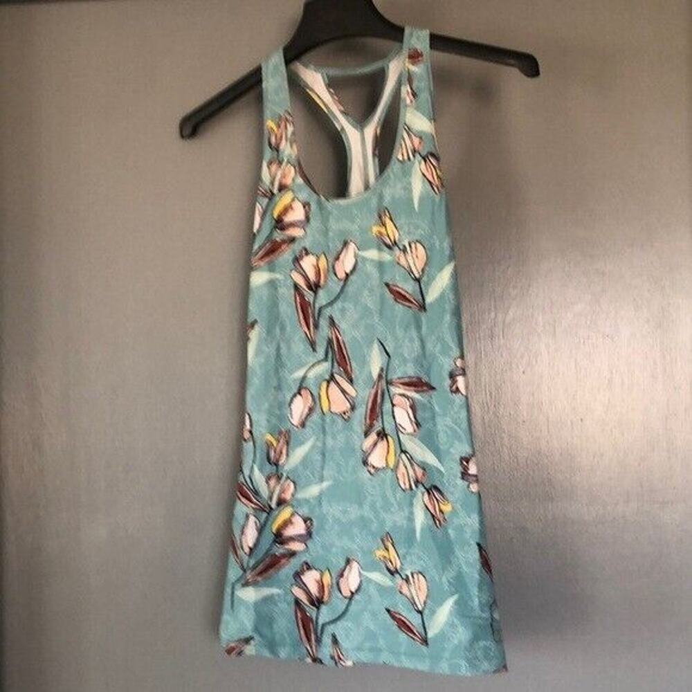 Calia By Carrie Underwood Size Medium Blue Floral Athletic Racer Back Tank Top